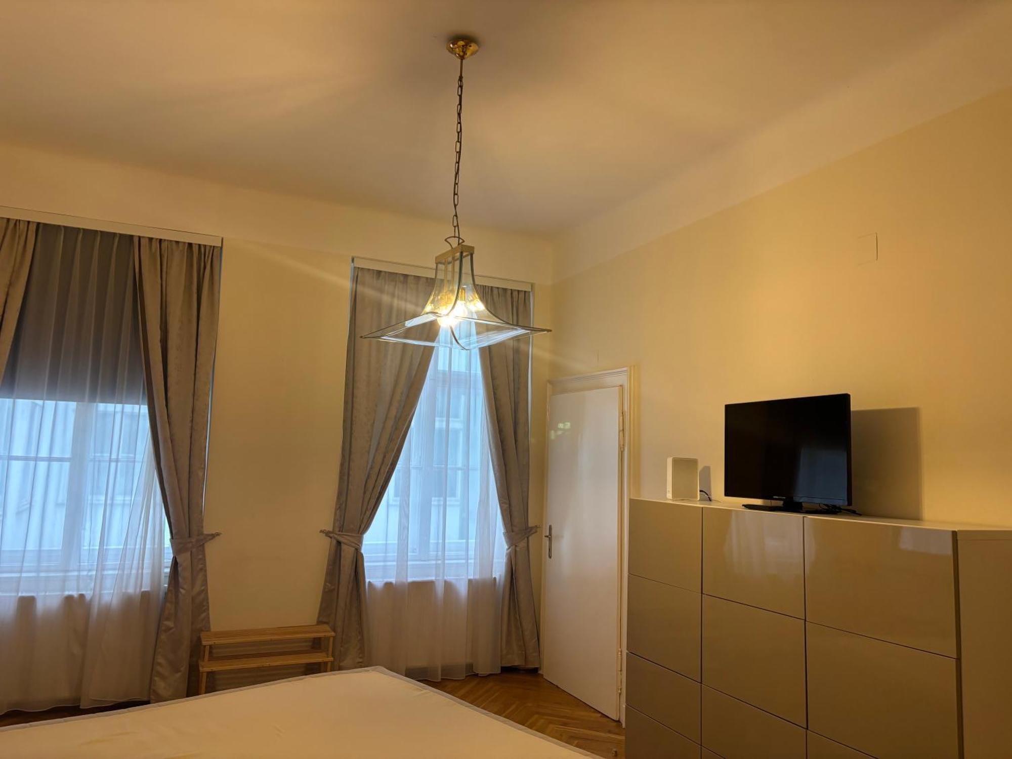 Carlton Suites Вена Экстерьер фото